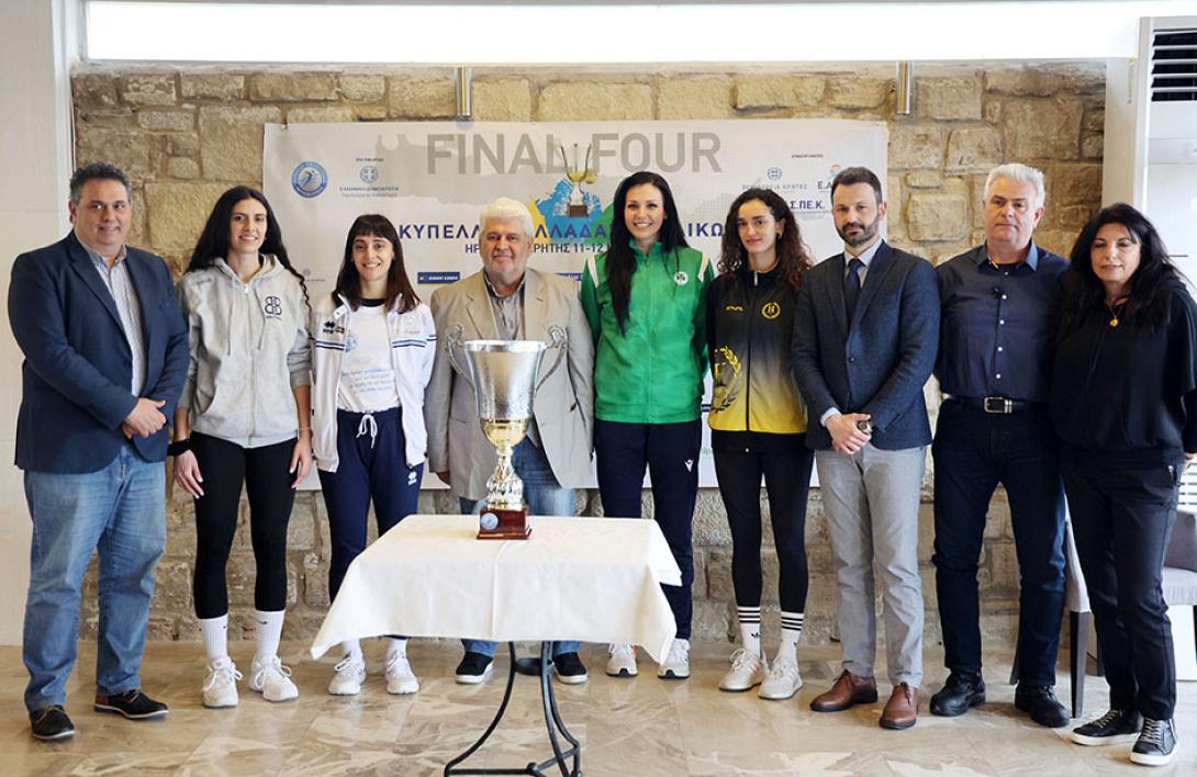 ΒΟΛΕΙ ΓΥΝΑΙΚΕΣ