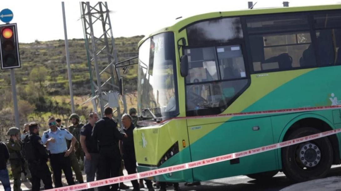 πυροβολισμοί και μαχαιρώματα στη Δυτική όχθη 