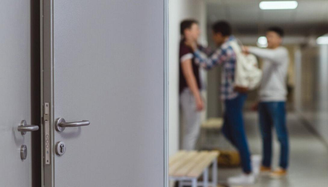 νεαρά άτομα