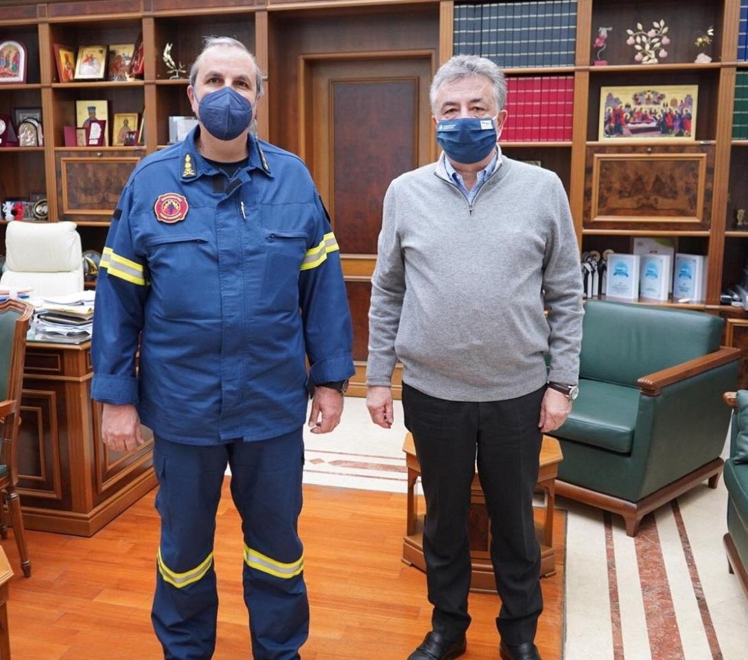 σεληνιωτάκης-αρναουτακης