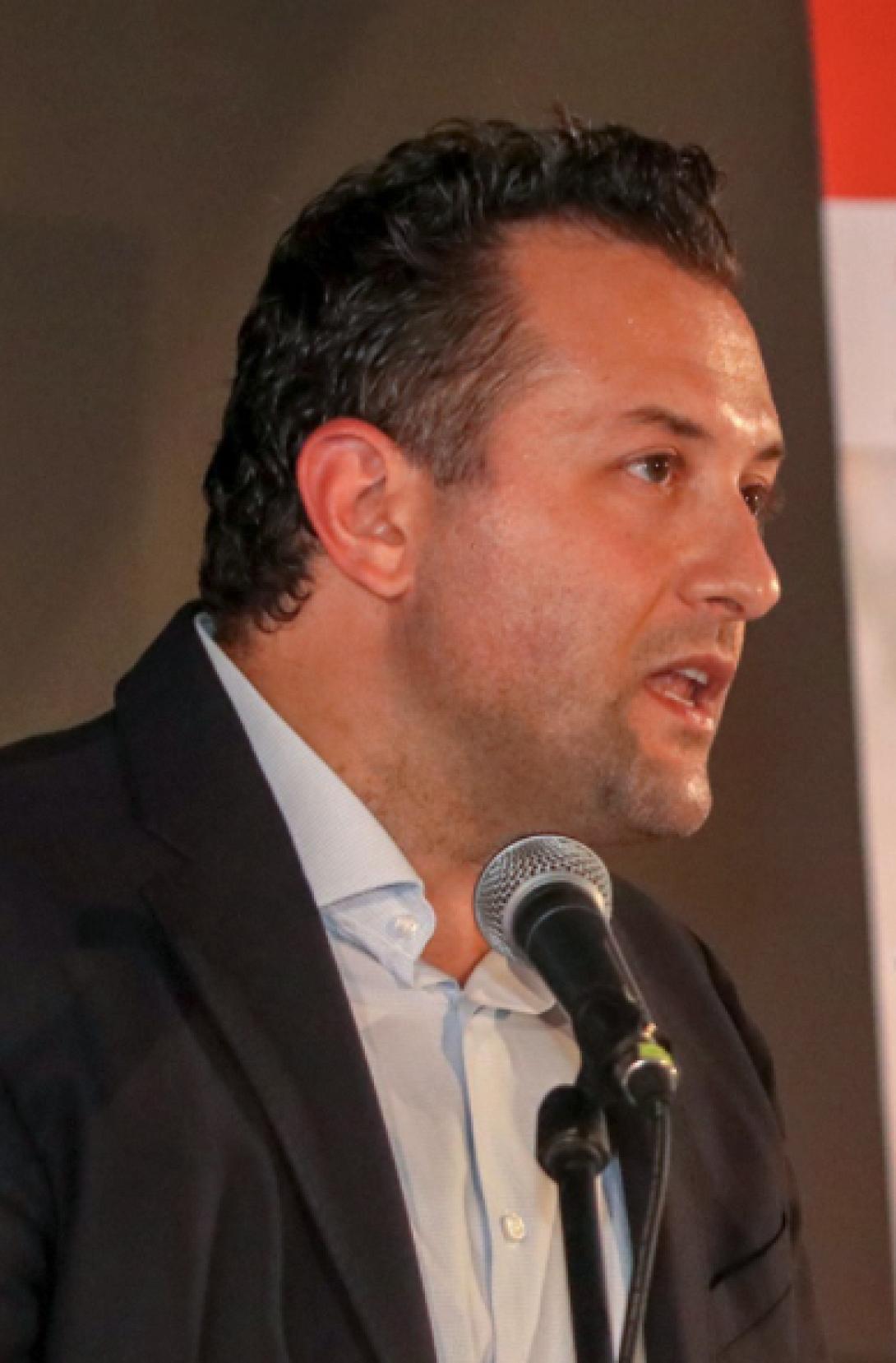 χρήστος στρατάκης