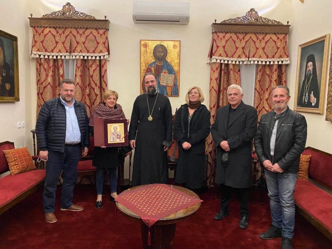 Κρήτες Σαντορίνης - μητροπολίτης