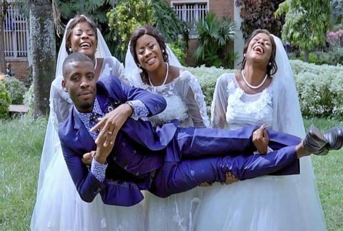 τριδυμες γάμος