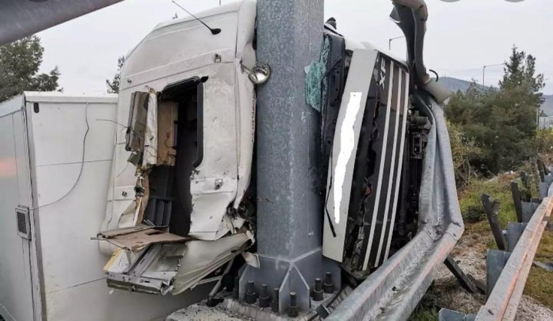 Σοβαρό τροχαίο στη Λάρισα 