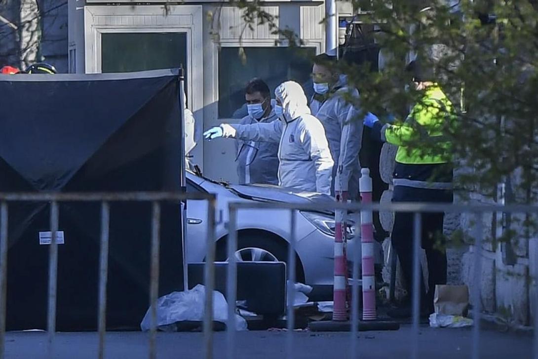 Ρωσική πρεσβεία στο Βουκουρέστι: Αυτοκίνητο έπεσε πάνω στην πύλη