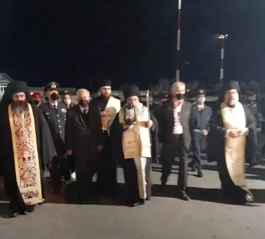 Η Κρήτη υποδέχθηκε με τιμές το Άγιο Φως