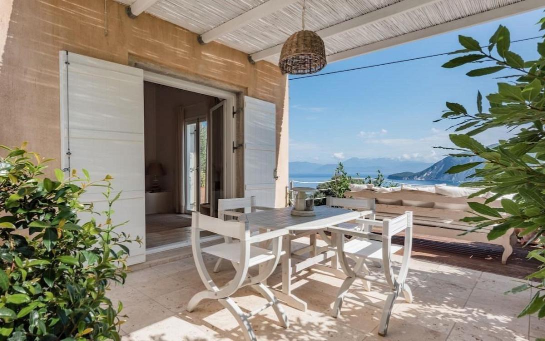 Η Ελλάδα πρώτη σε ζήτηση για καταλύματα στην Ευρώπη 