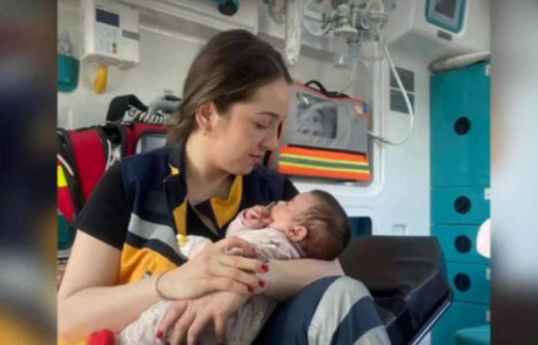 Συγκλονίζει στην Τουρκία η μητέρα που εγκατέλειψε το μωρό της 