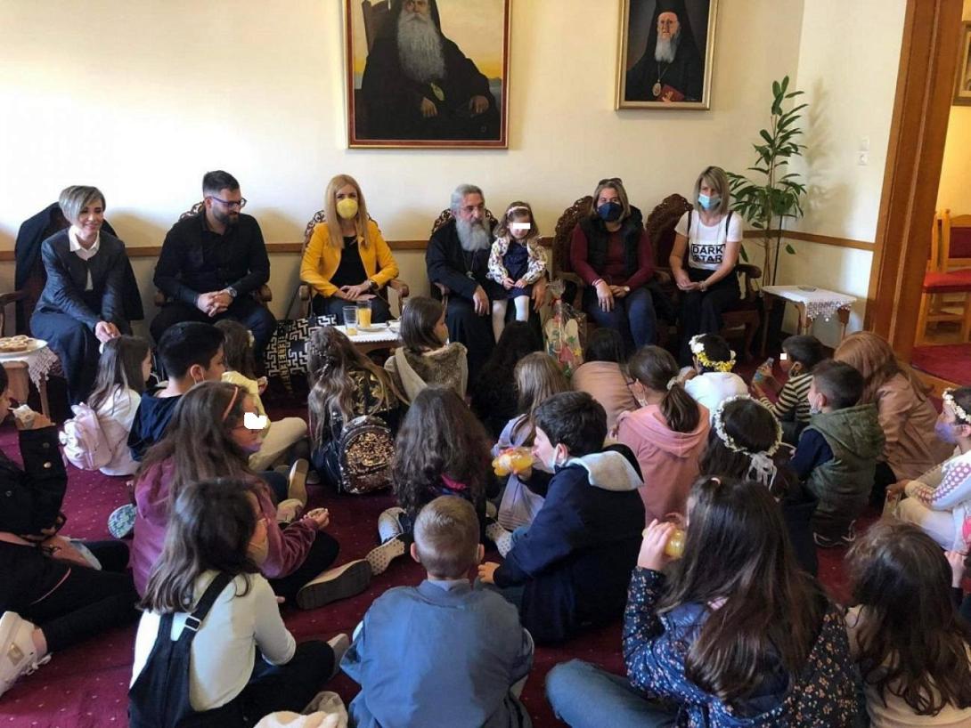 αρχιεπίσκοπος παιδιά