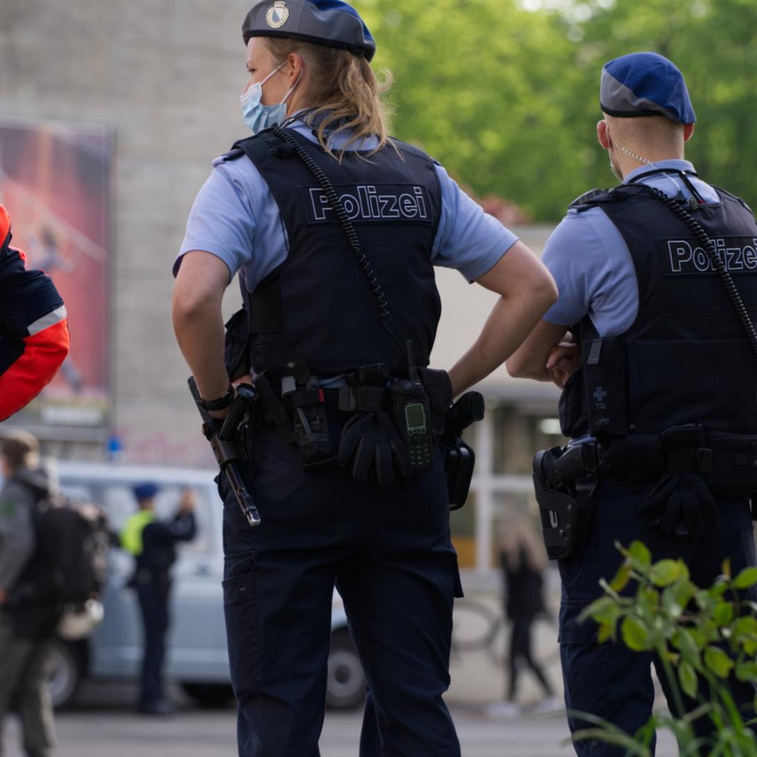 αστυνομια - ελβετια