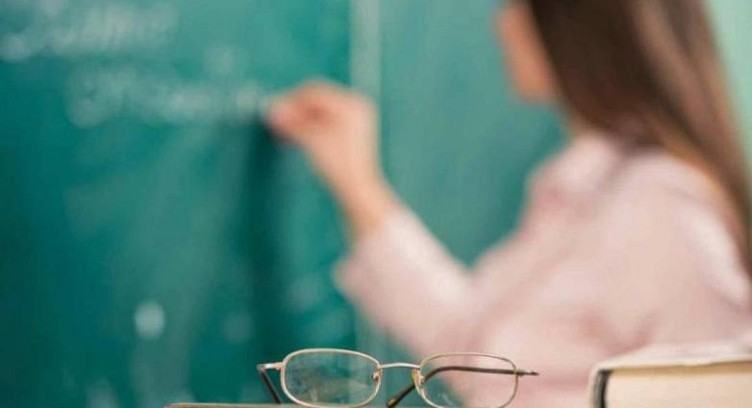 εκπαιδευτικοι