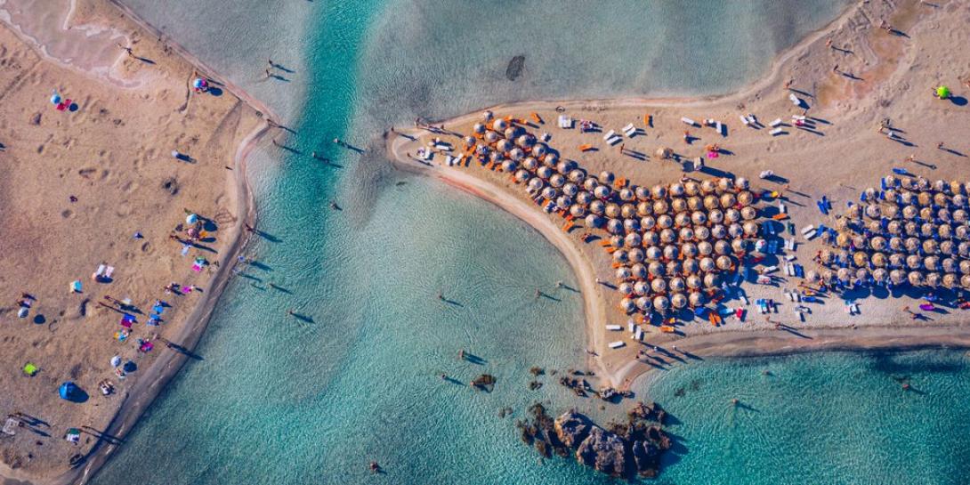 Το Ελαφονήσι στις 4 καλύτερες παραλίες 