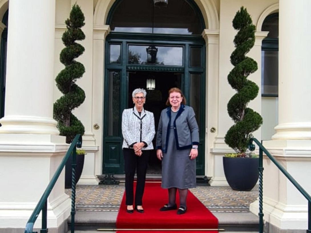 Μενδώνη - Αυστραλία