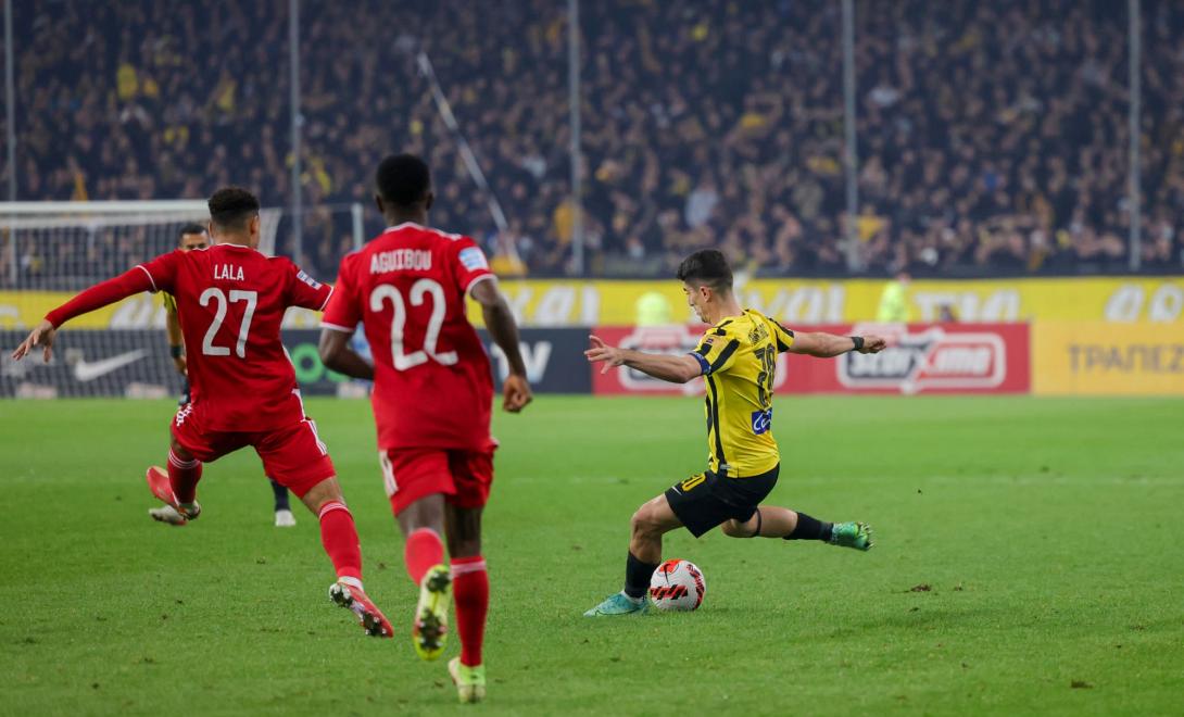 ΟΛΥΜΠΙΑΚΟΣ ΑΕΚ