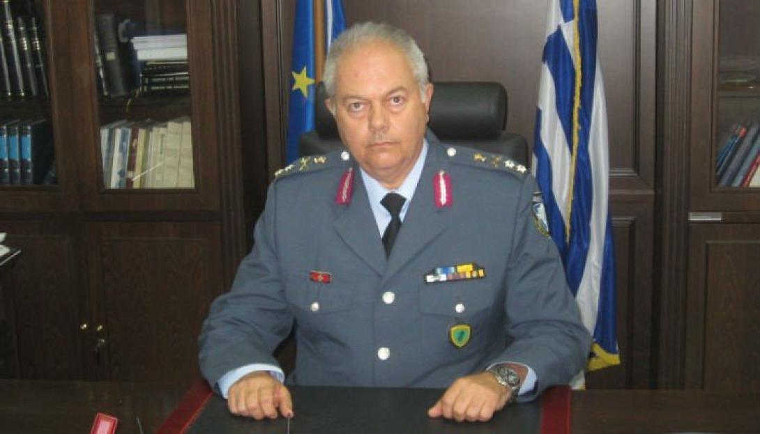 αντώνης ρουτζάκης