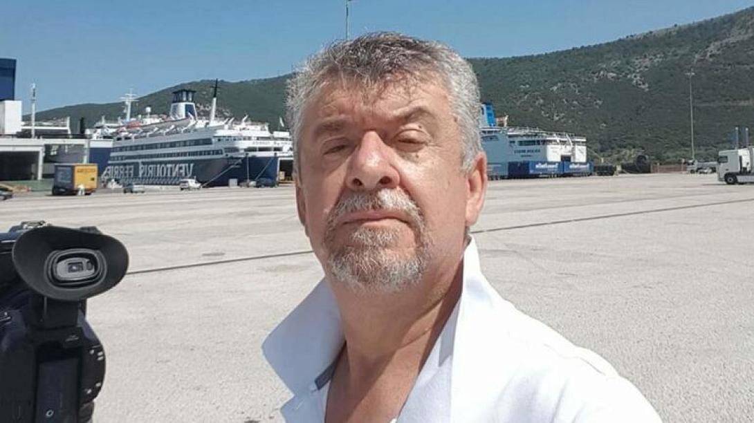 Βασίλης Λόλος