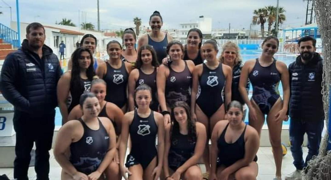 ΟΦΗ ΓΥΝΑΙΚΕΣ ΠΟΛΟ