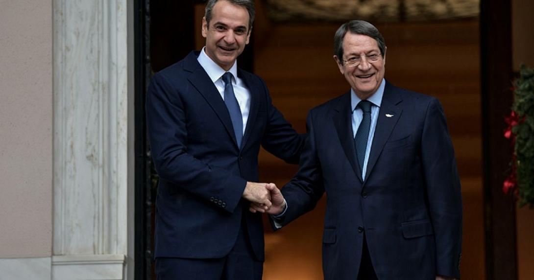 Συνάντηση μεταξύ των δύο αρχηγών 