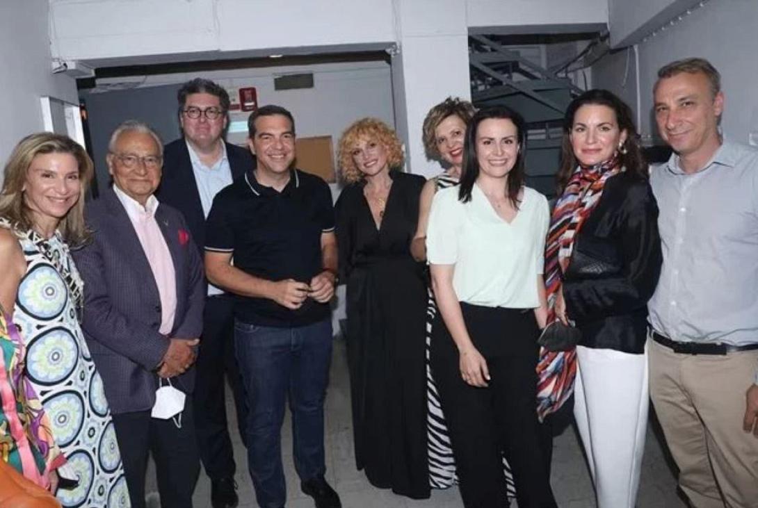 Τσίπρας και Κεφαλογιάννη φωτογραφήθηκαν μαζί σε συναυλία