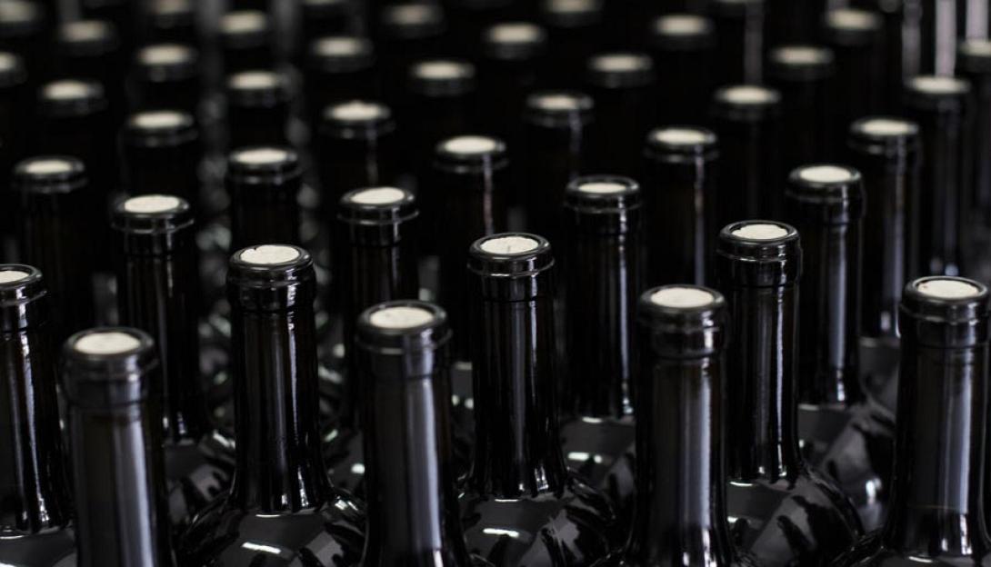 εμφιάλωση κρασιού