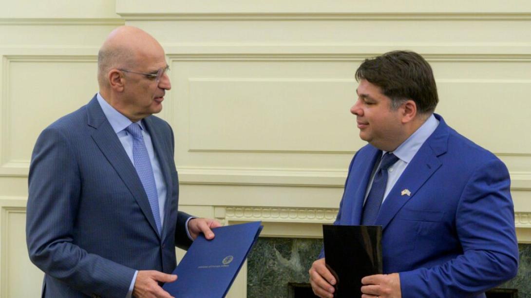 Η ελληνοαμερικανική αμυντική συμφωνία στη συνάντηση Δένδια - Τσούνη 