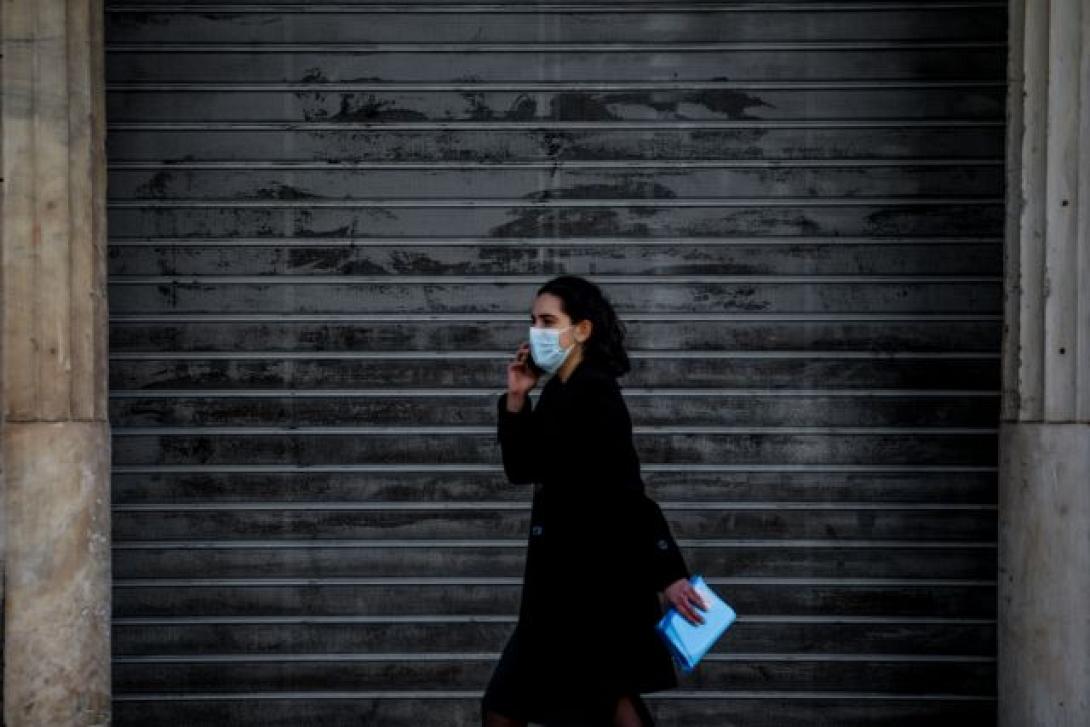 Η μάσκα θα μείνει εκεί που υπάρχει πραγματική ανάγκη 