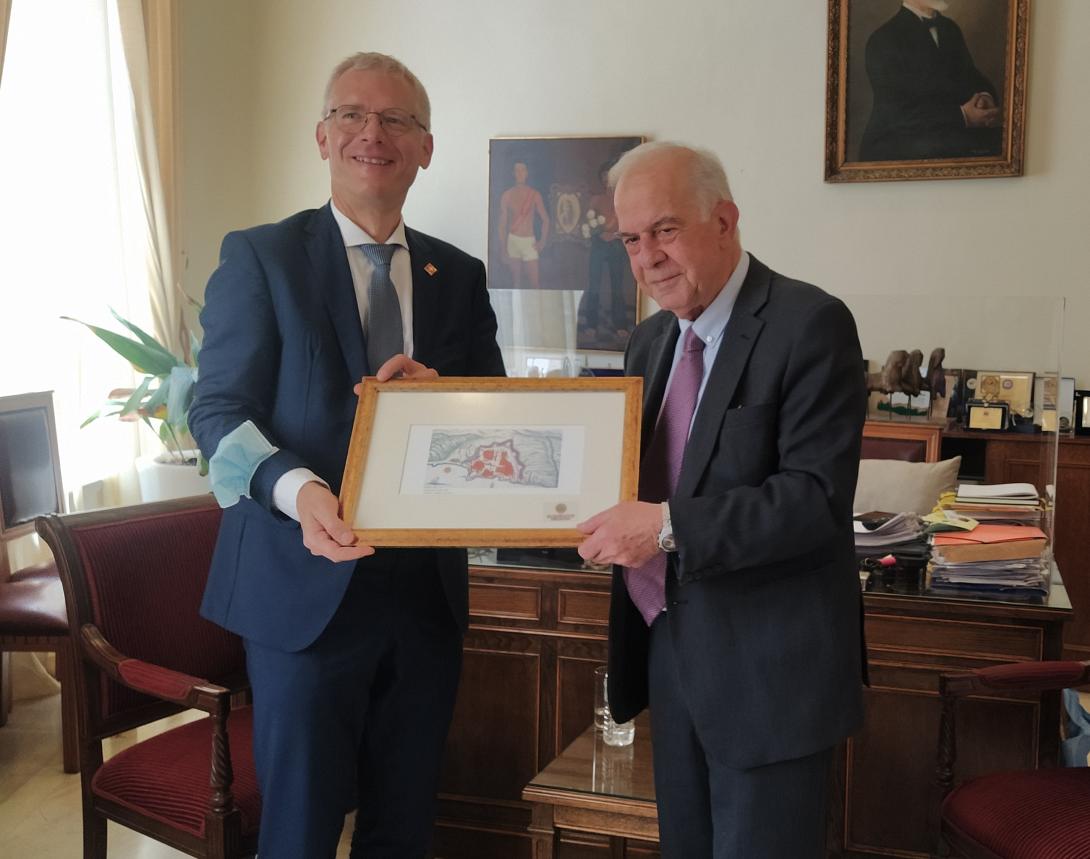 πρεσβης ελβετιας λαμπρινος