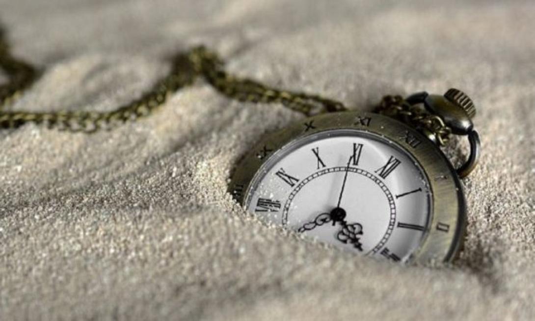 Ρολόι, χρόνος, σαν σήμερα 
