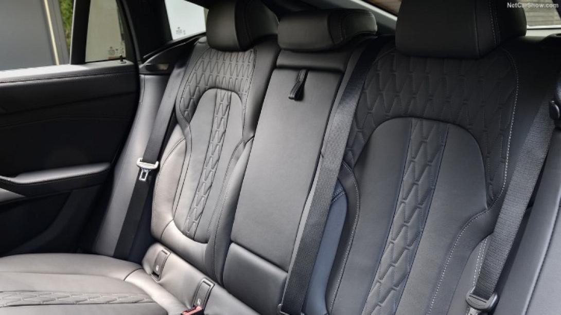 Επιβάτες που ταξιδεύουν στο πίσω κάθισμα ενός αυτοκινήτου έχουν περισσότερους τραυματισμούς 