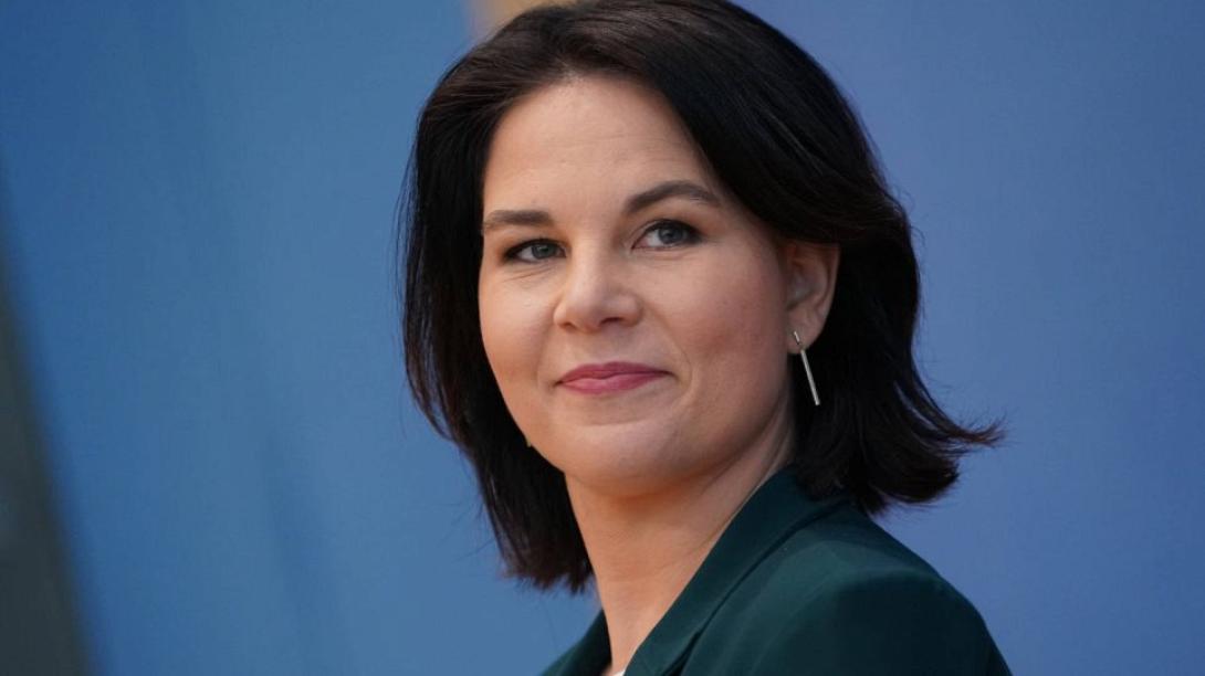 Επισκέπτεται την Αθήνα και τον Νίκο Δένδια 