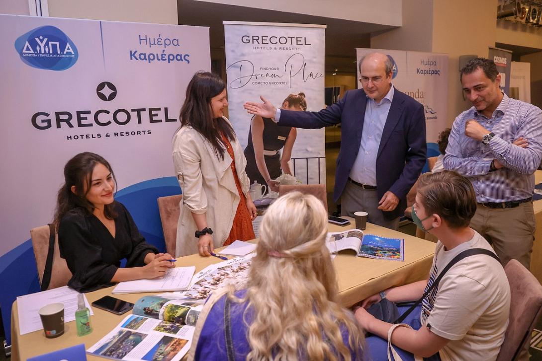 χατζηδάκης μέρες καριέρας