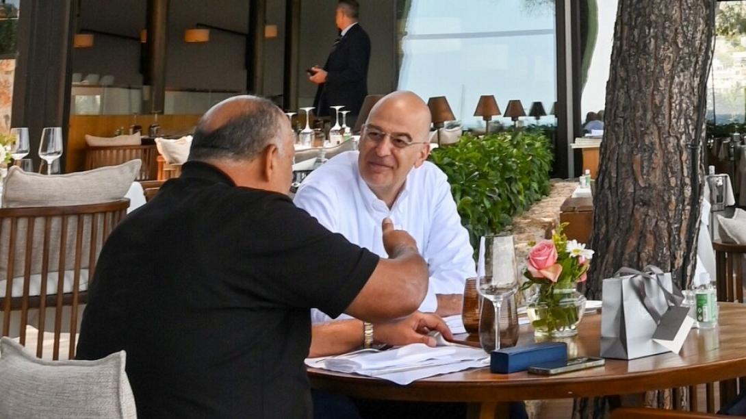 δένδιας σουκρι