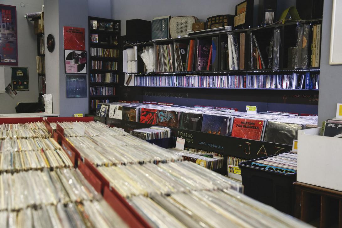 δισκοπωλείο