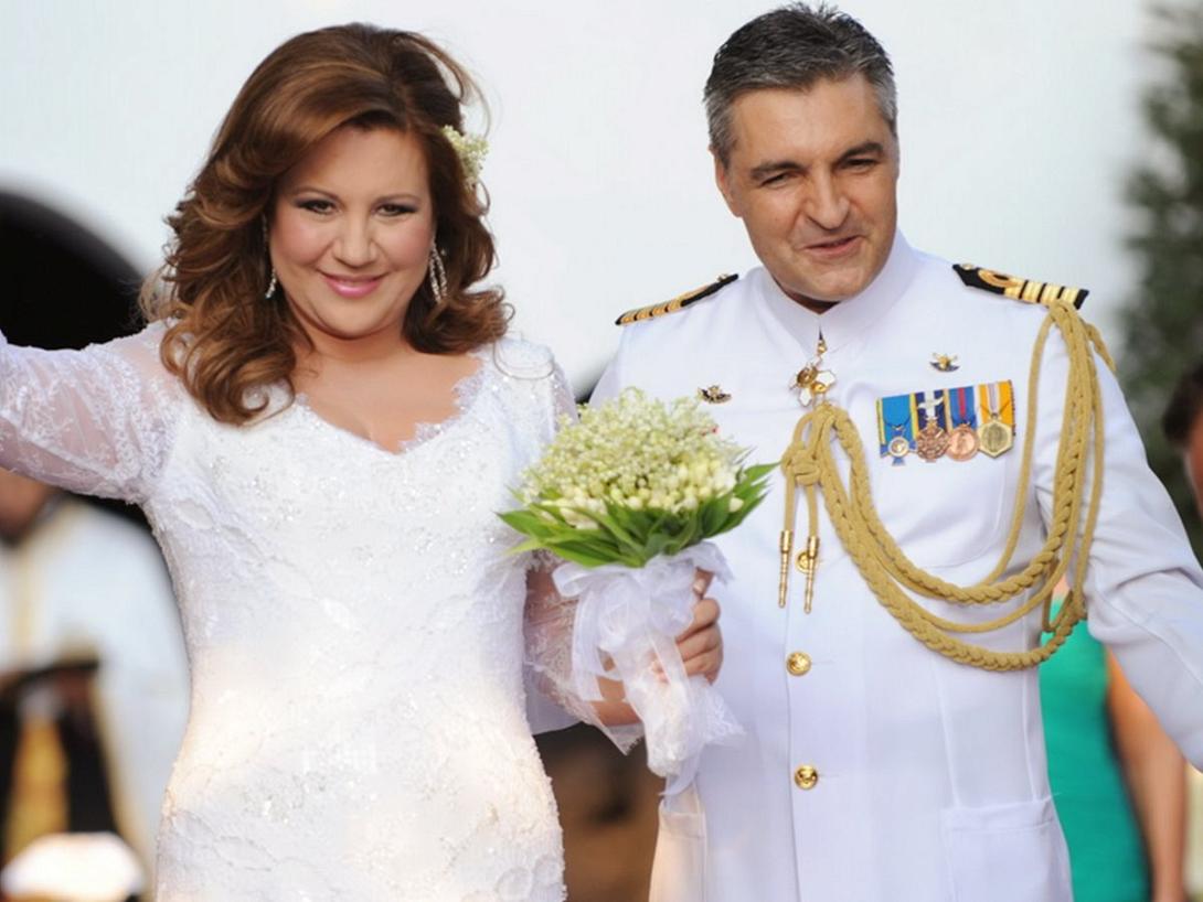 μοιραράκη γάμος