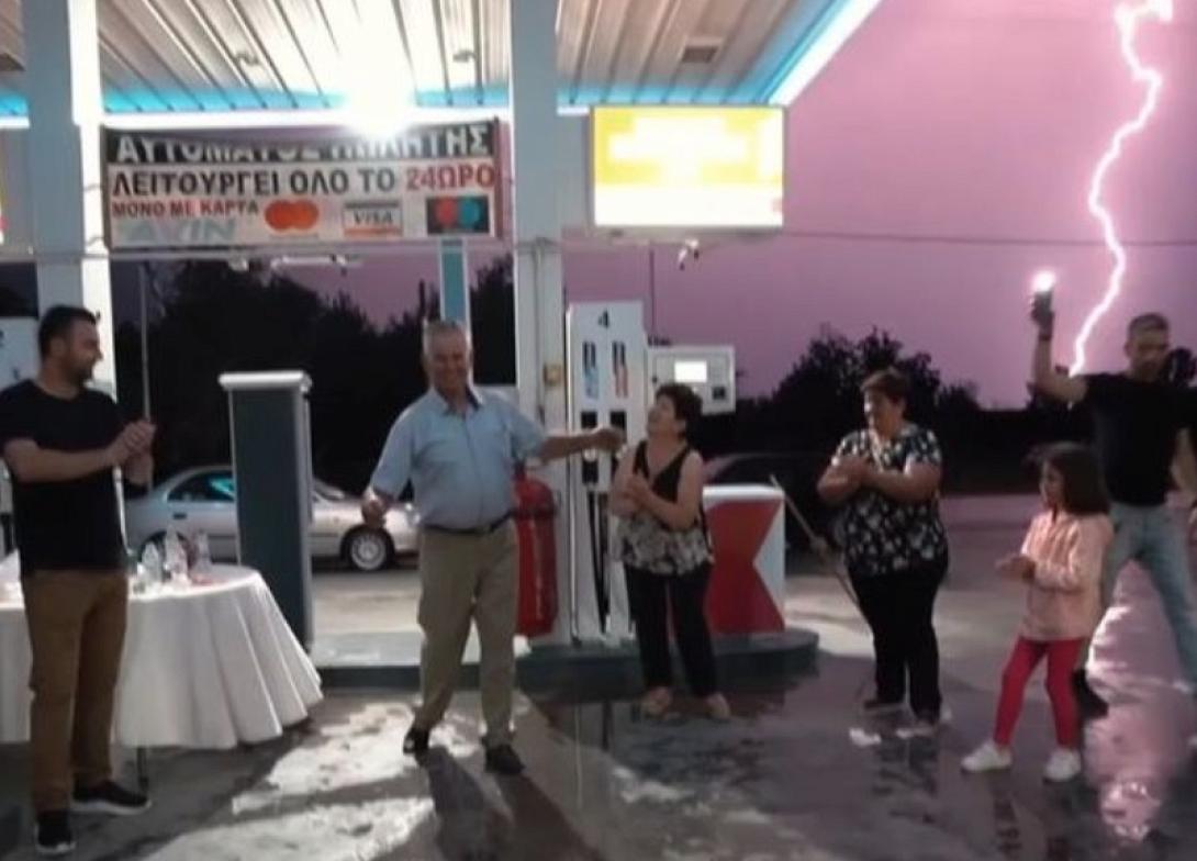 γλέντι - κεραυνός