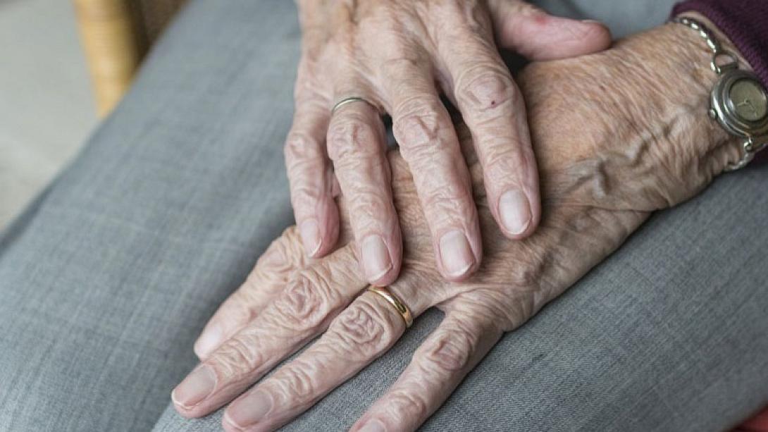 ηλικιωμένη