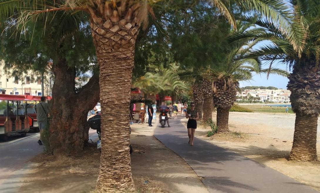 ξυλινος διαδρομος παραλιακη ρεθυμνου