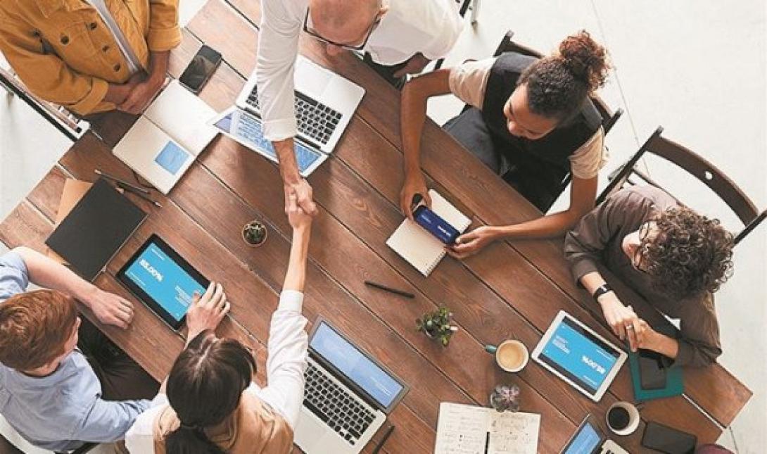 Απασχόληση ανδρών και γυναικών με ή χωρίς παιδιά 