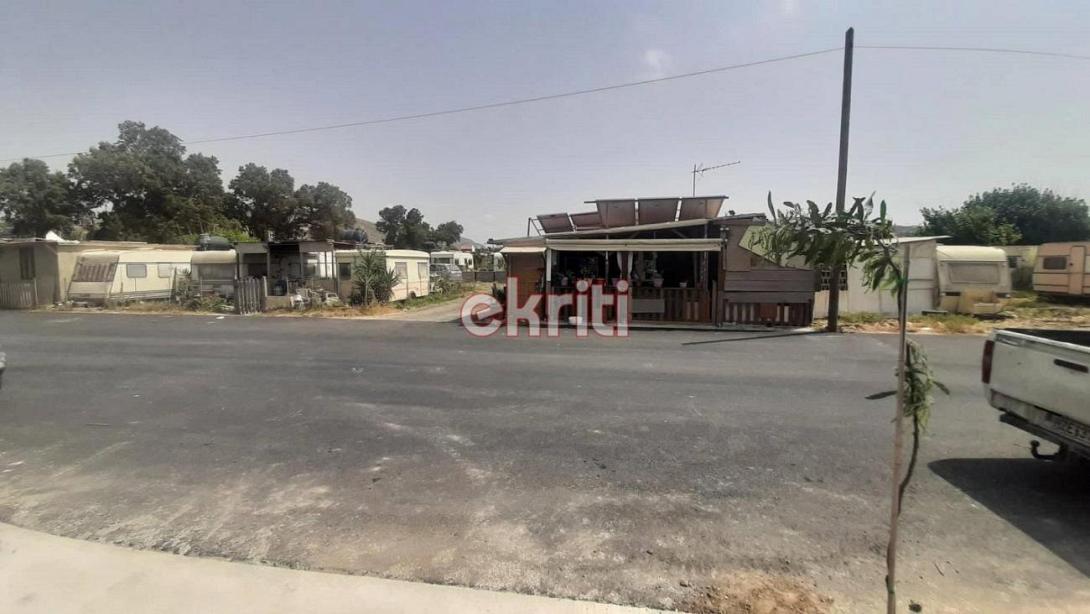 αυθαίρετα καρτερός