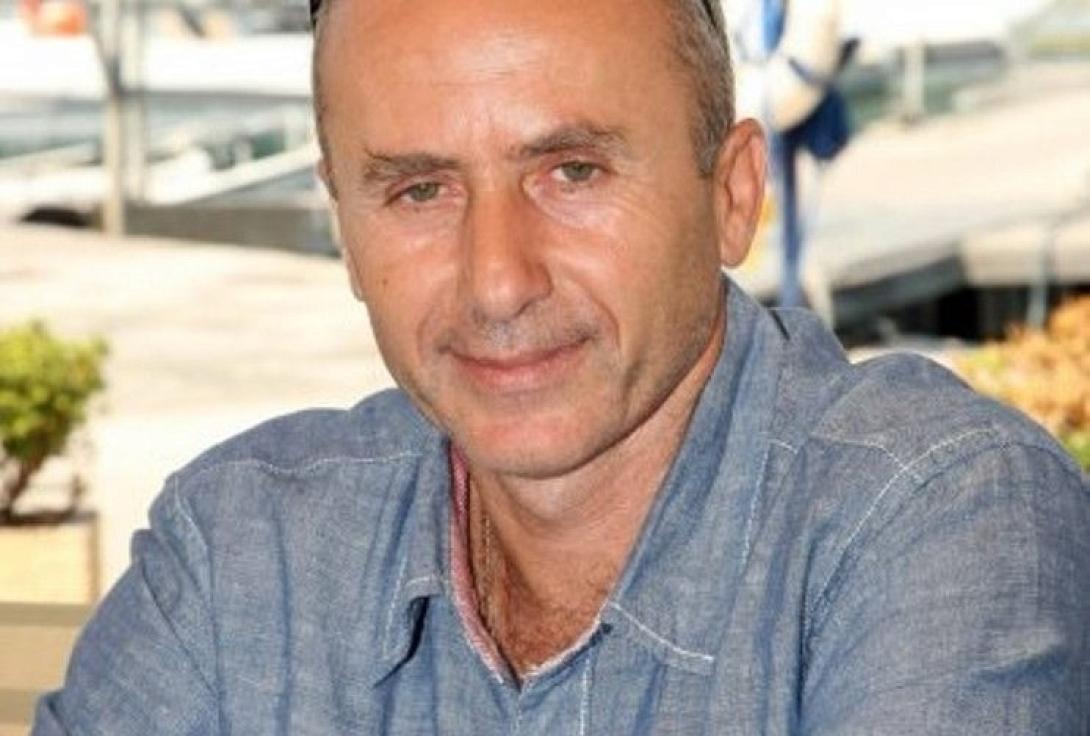 νίκος αντωνακάκης