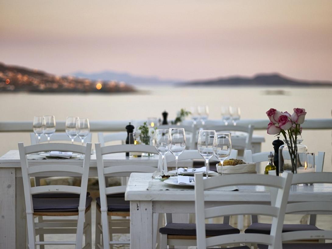 Ασύλληπτες τιμές στο νησί των ανέμων - Νέες καταγγελίες 