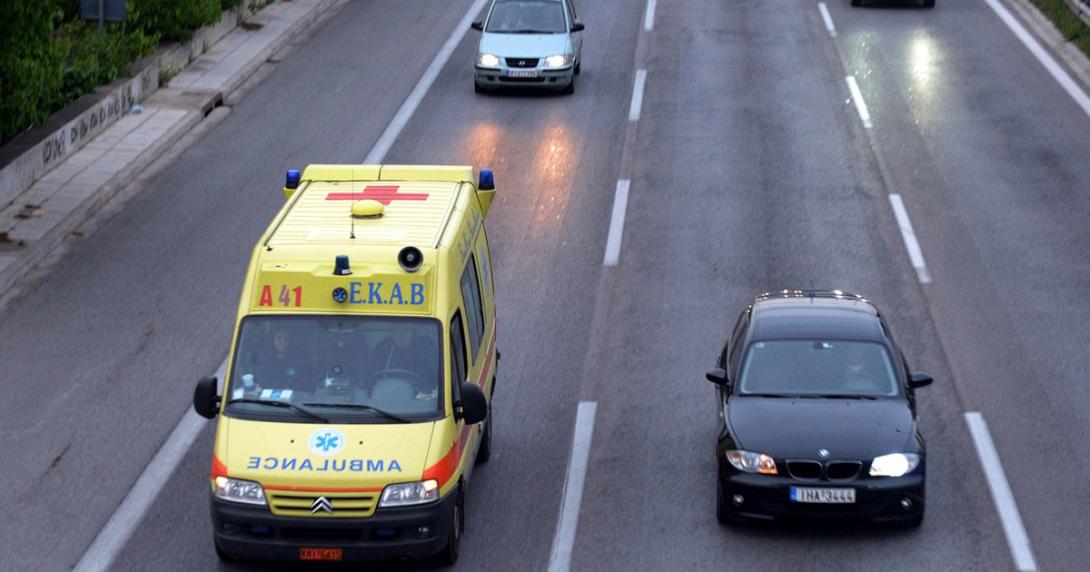 Σοβαρό τροχαίο με στρατιωτικό όχημα 