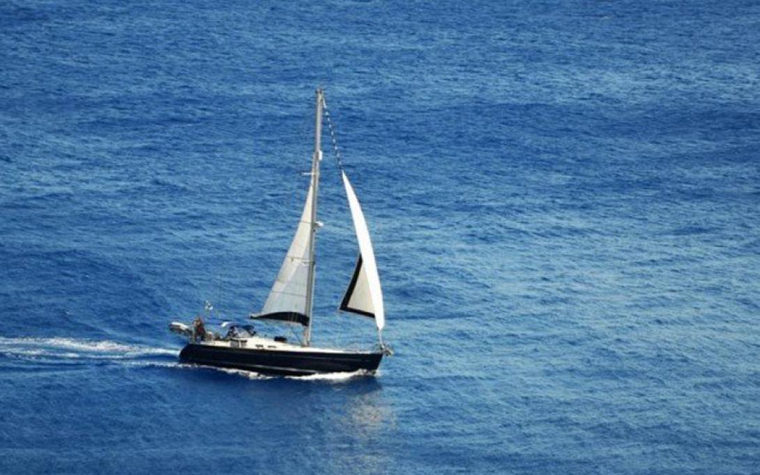 Βυθίστηκε ιστιοφόρο μετά από σύγκρουση με φέρι μποτ