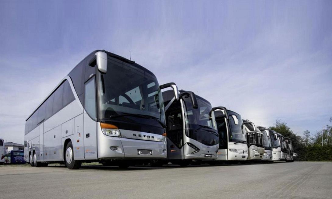 τουριστικά λεωφορεία