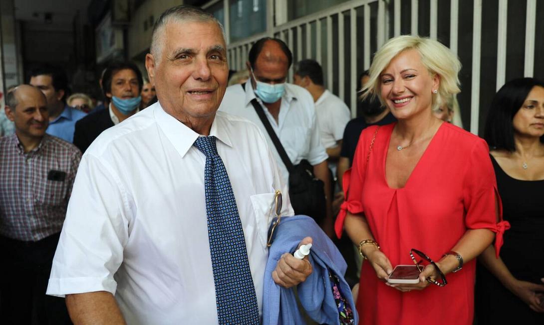 Τράγκας - σύζυγος