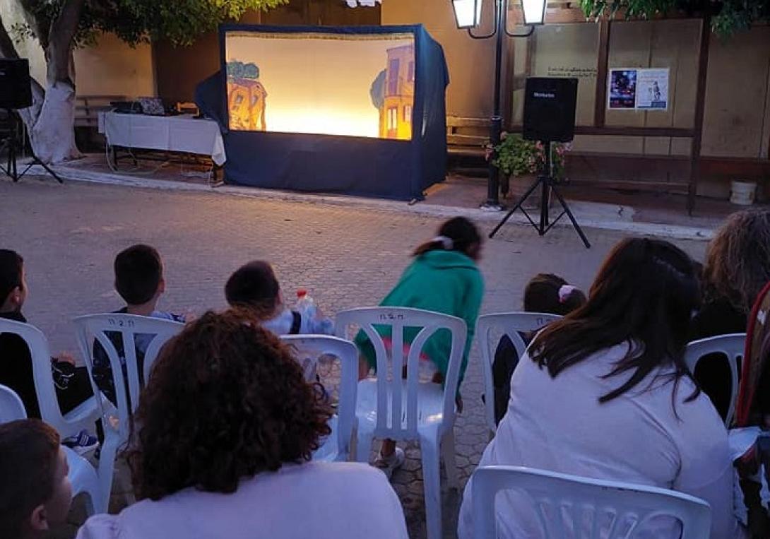 Μια όμορφη βραδιά στον Πατσίδερο που προσπαθεί να επουλώσει τις πληγές του από το σεισμό