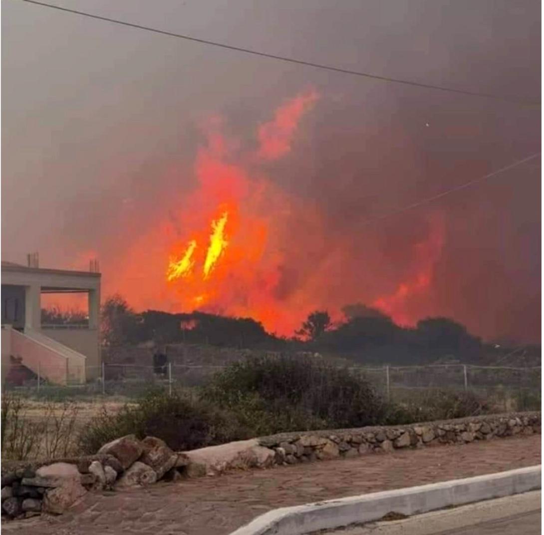 λέσβος βατερά φωτιά
