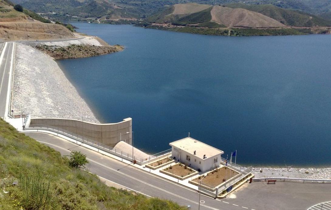 φράγμα ποταμών