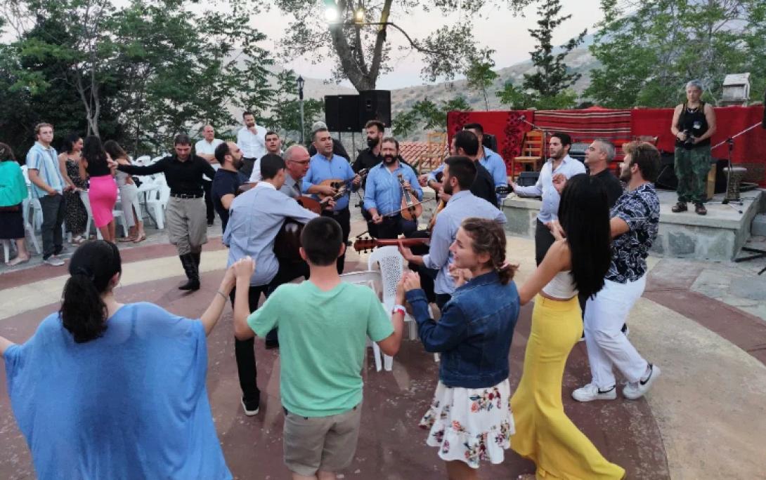 παγκρητική