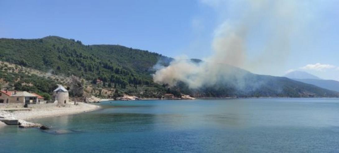 αγιο ορος φωτιά